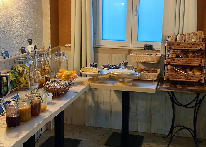 雷格丽朗酒店 酒店