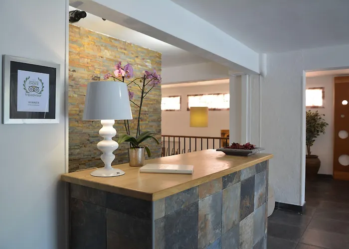 雷格丽朗酒店 酒店 2*