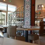 雷格丽朗酒店 2* LʼÎle-Rousse