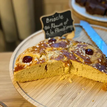 Le Grillon Hotel LʼÎle-Rousse