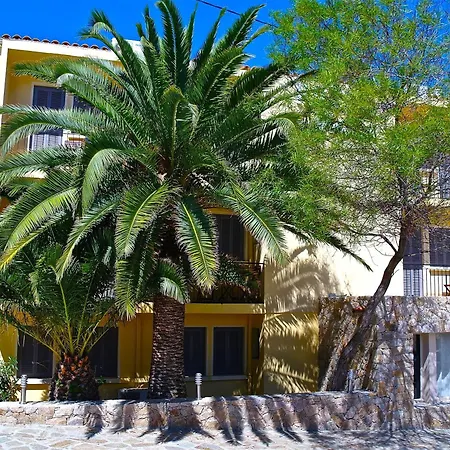 Hotel Le Grillon 2*